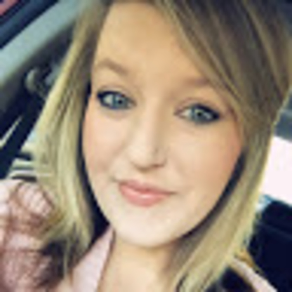 Meet your Posher, Stefanie